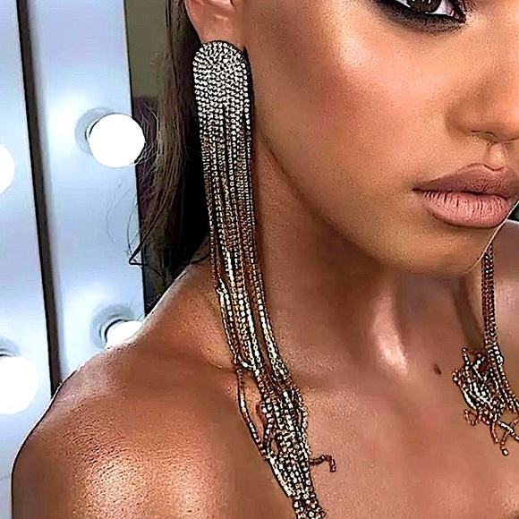 GOLD PLATED OVERSIZED TASSEL EARRINGS - Picture 2 of 7